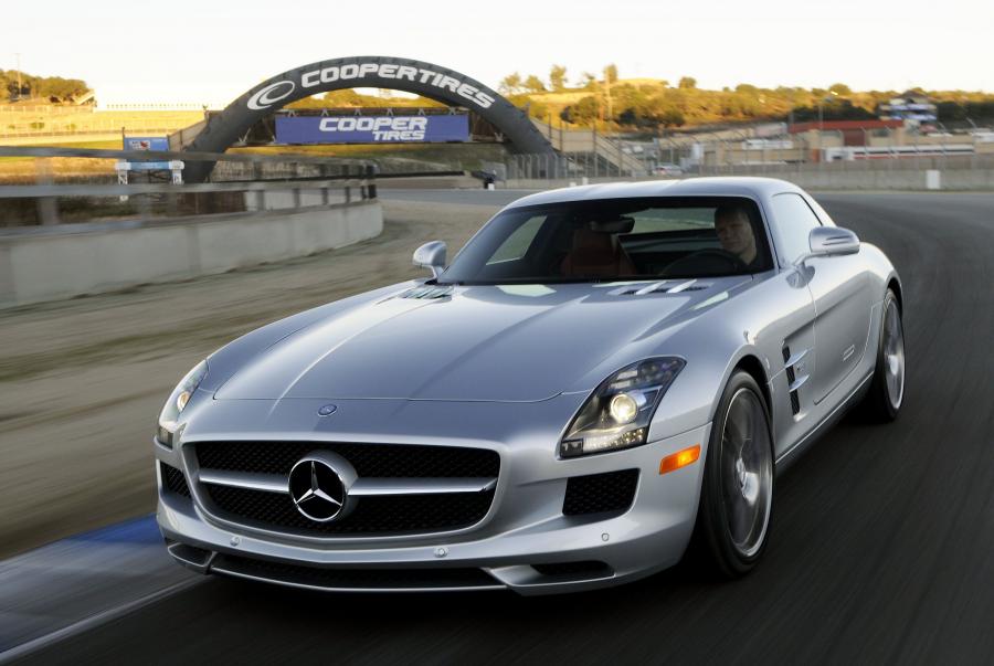  Mercedes-Benz SLS AMG 2010 года  (фото 128 из 526)